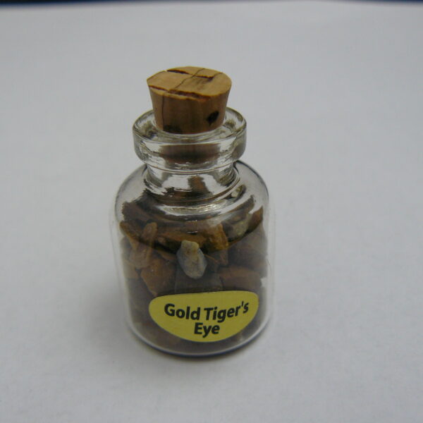 Dekorativni oblik od poludragog kamena , tigers eye