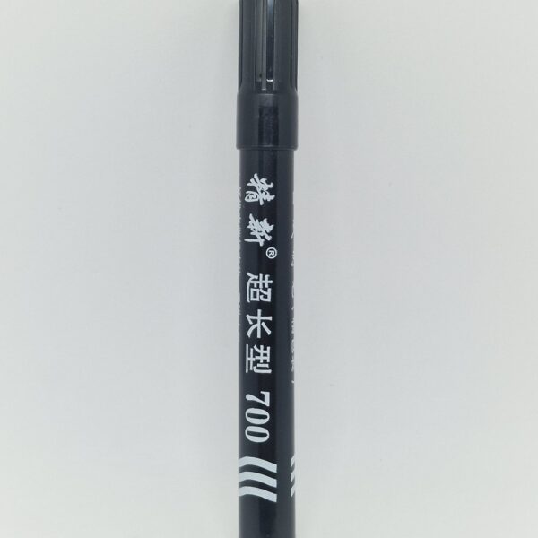 Marker crni